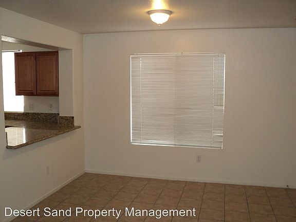 4th image of 9572 Belle Fountain Ave