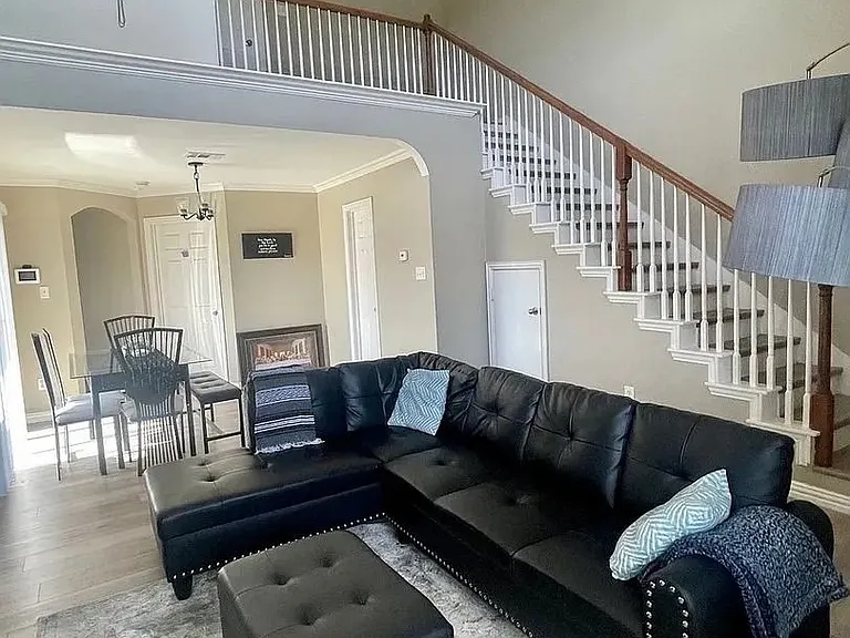 1965 Timber Oaks Dr — Photo 3