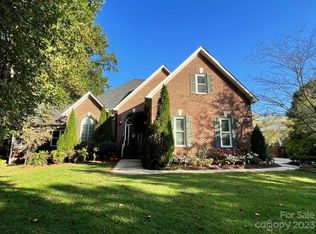 1213 Willow Oaks Trl, Matthews, NC 28104