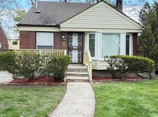 17390 Woodbine St, Detroit, MI 48219