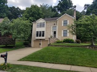 116 Heldon Dr, Coraopolis, PA 15108