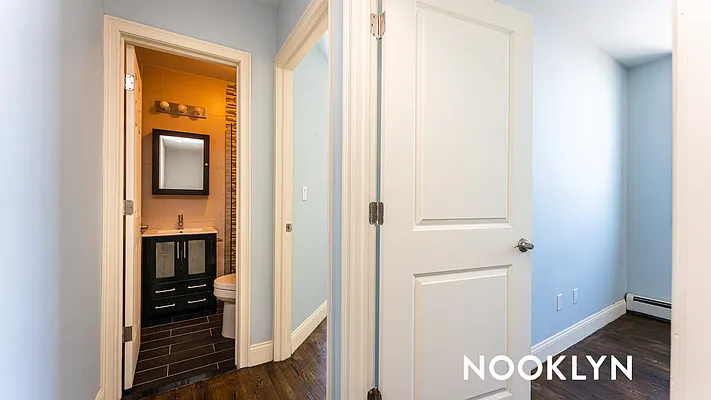 Rented by Nooklyn NYC LLC | media 19