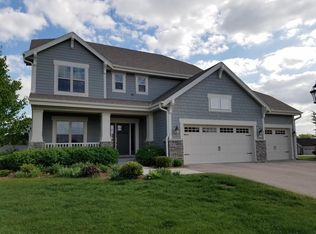 4127 E Redford Dr, Oak Creek, WI 53154