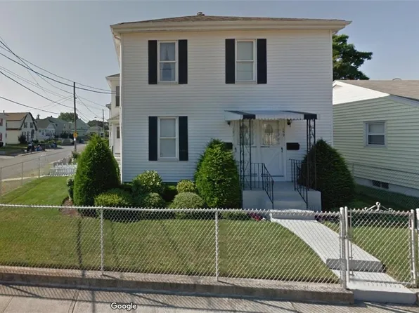 159-161 Senate St, Pawtucket, RI 02861