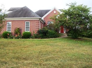 103 Remington Dr, Bardstown, KY 40004