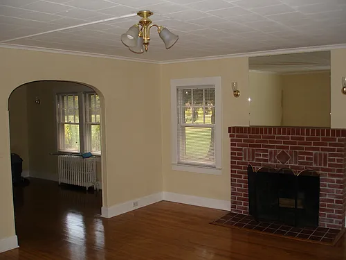 197 Barton Ave Photo 1