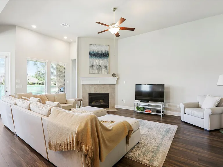 50 Wyatt Oaks Dr — Photo 18