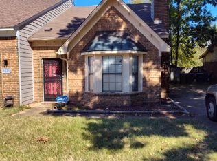 5832 Plum Valley Dr, Memphis, TN 38141