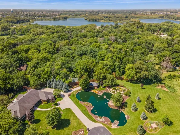 482 Fawncove Ln, Ames, IA 50010