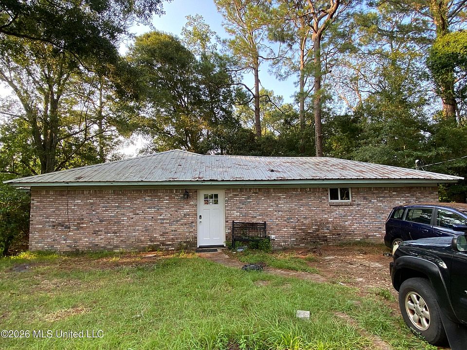 1st image of 10300 Charpentier Dr