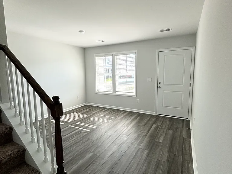 164 Braxton Dr — Photo 9