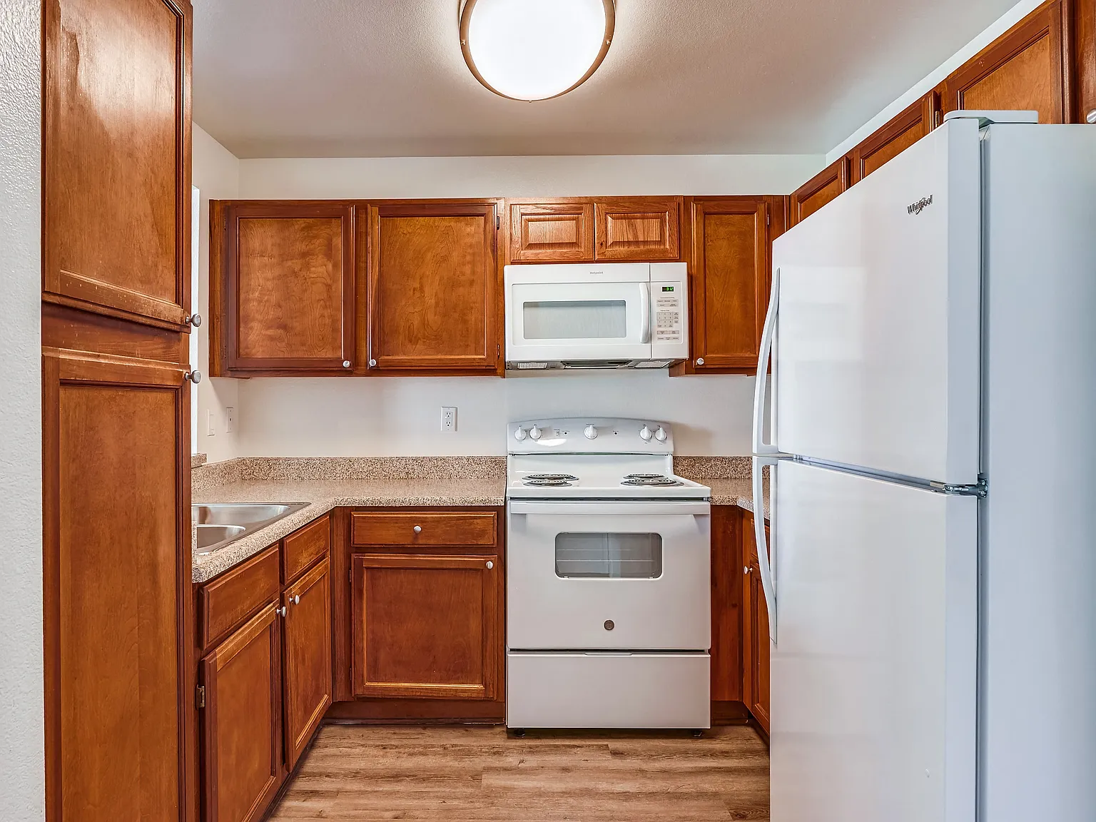 Casa Grande Senior Apartment Homes — Photo 3