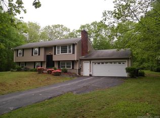 117 Beacon Rd, Windham, CT 06280
