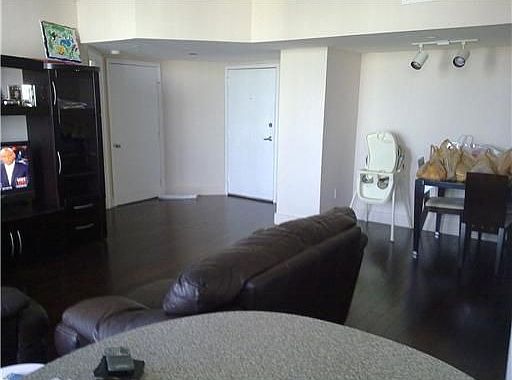 1st image of 1330 W Av 1609