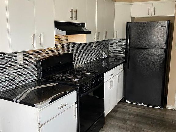 2nd image of 4421 College Ave