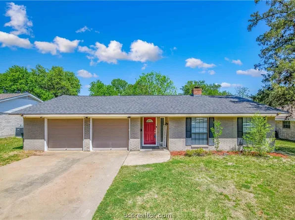 1905 Carter Creek Pkwy, Bryan, TX 77802