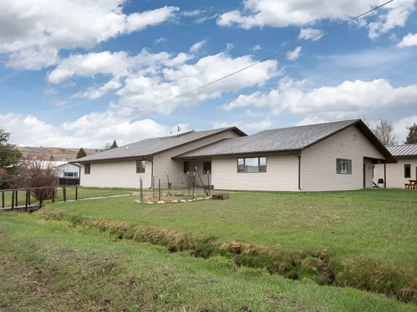 1002 S White Ave, Red Lodge, MT 59068