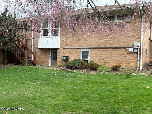 4th image of 524 Maclay Ave