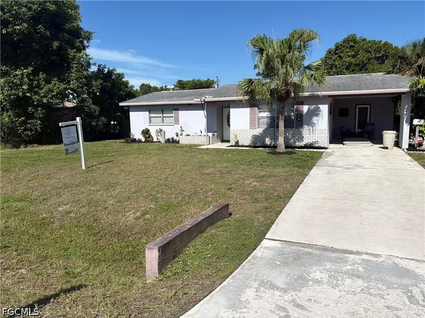 17 Illinois Rd, Lehigh Acres, FL 33936