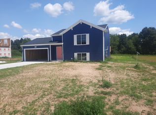 7858 Sierra Dr, Belding, MI 48809