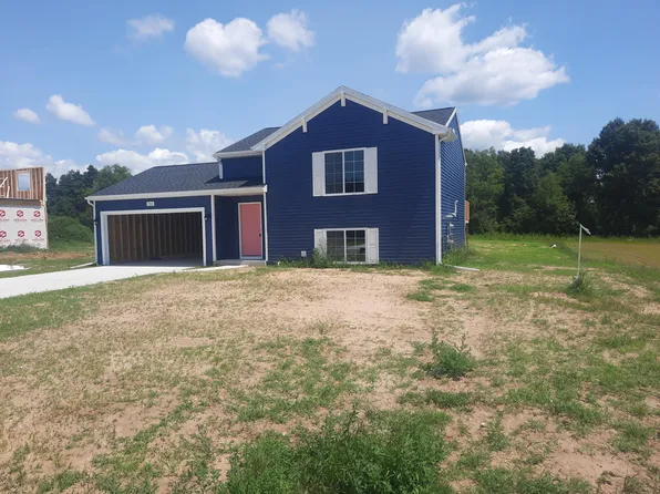 7858 Sierra Dr, Belding, MI 48809