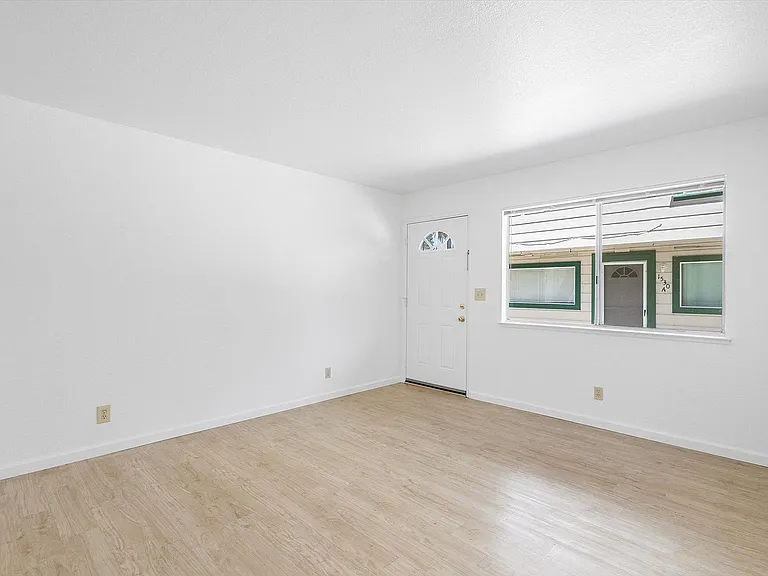 1530 Stanton St #C — Photo 4