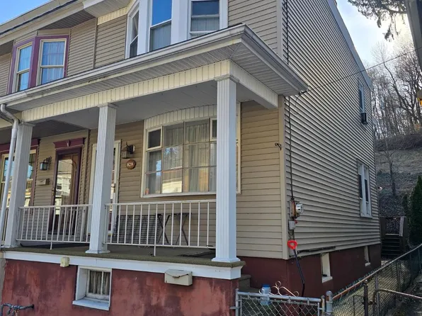 829 W Water St, Pottsville, PA 17901