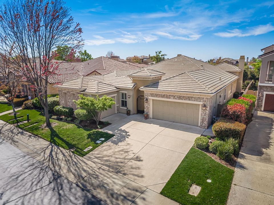 1st image of 3960 Royal Troon Dr