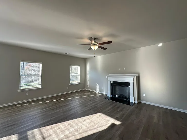 9050 Stoney Waters Ct — Photo 13
