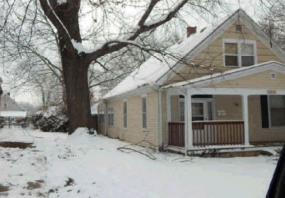 3rd image of 3212 Messanie St