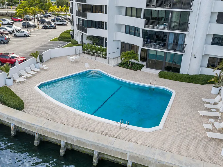 1200 S Flagler Dr #1906 — Photo 34
