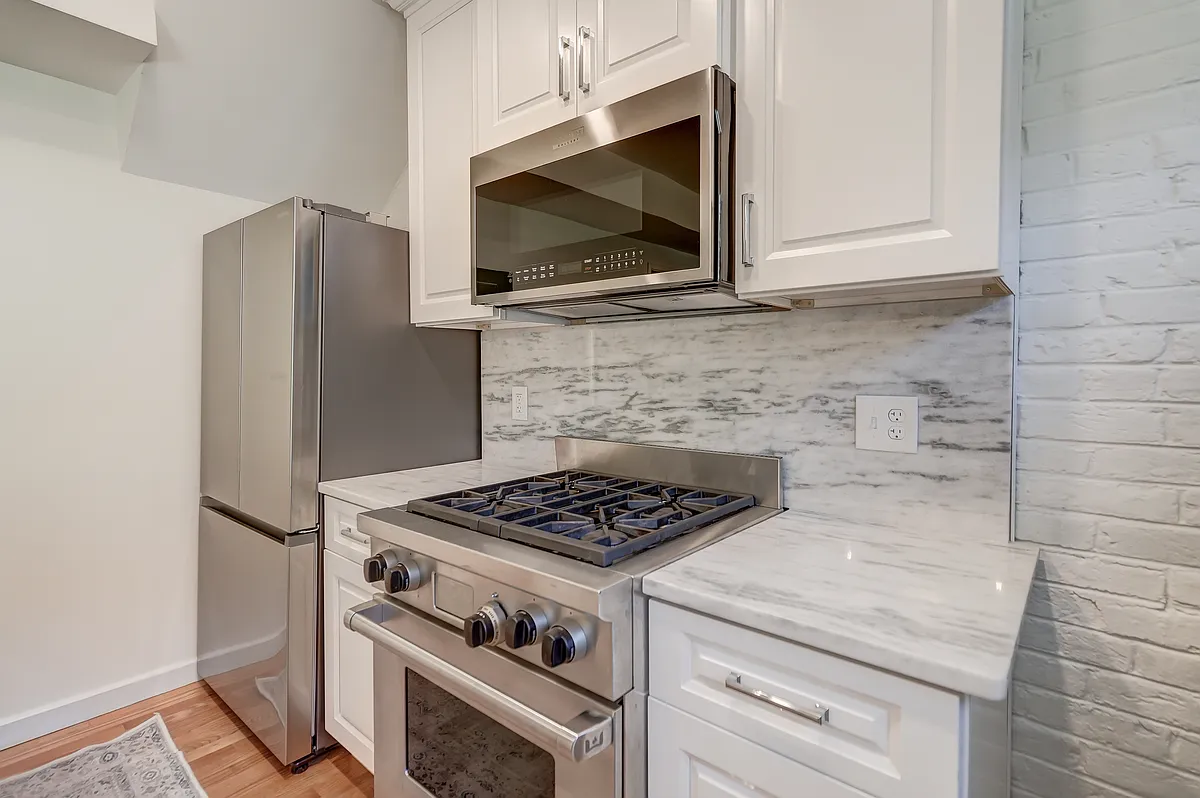 Building Photo - 101 Tempsford Ln #4