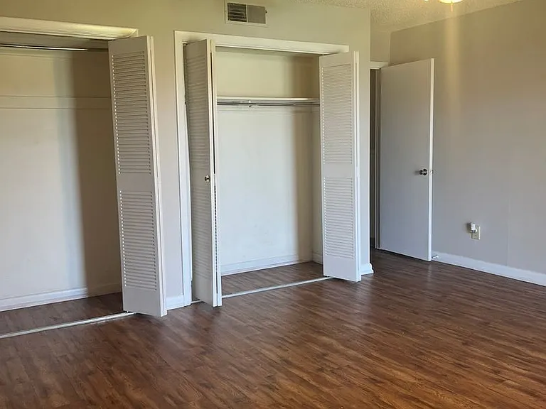 14 Low Hill Ln — Photo 9