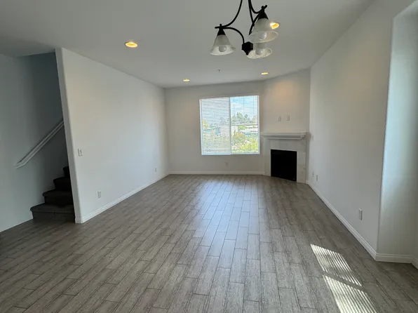 9181 Bloomfield Ave Unit A, Cypress, CA 90630