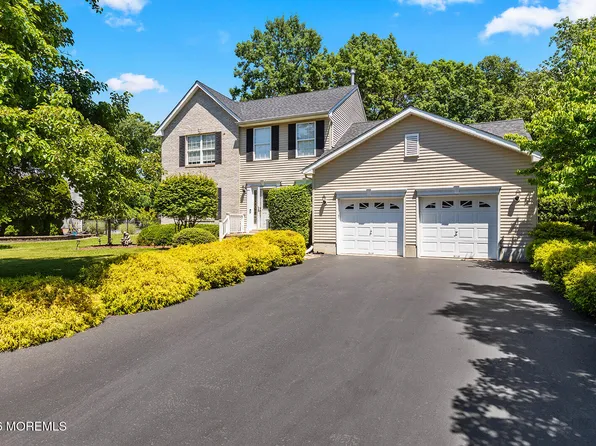 9 Edie Lane, Howell, NJ 07731