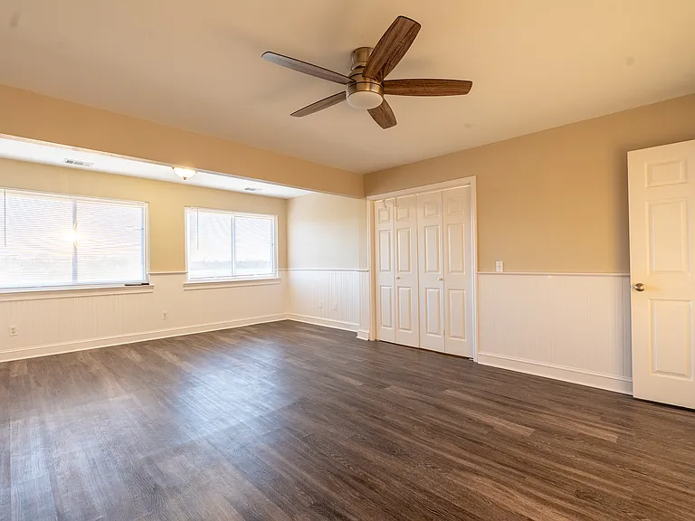 909 Miller Ave #B — Photo 30