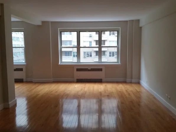 41 Park Avenue image 1 of 9