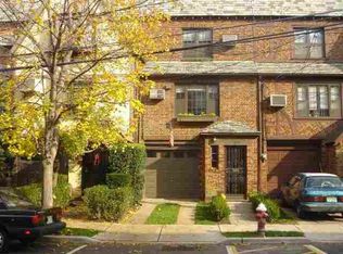118 56th St, West New York, NJ 07093
