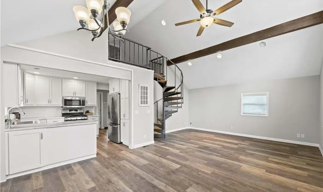 4135 W H St — Photo 3