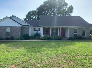100 Ryan Ave, Beebe, AR 72012