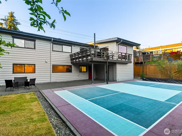 4015 NE 70th Street, Seattle, WA 98115