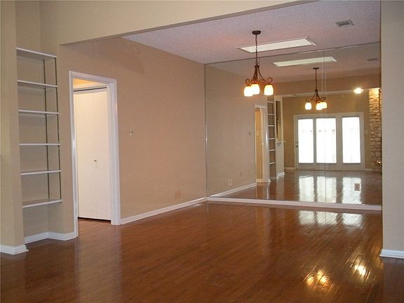 5th image of 2201 Lakeway Blvd APT 16