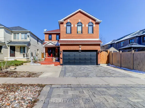 301 Old Harwood Ave, Ajax, ON L1Z 1J1