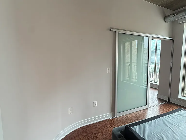 301 Massachusetts Ave NW #402 — Photo 32