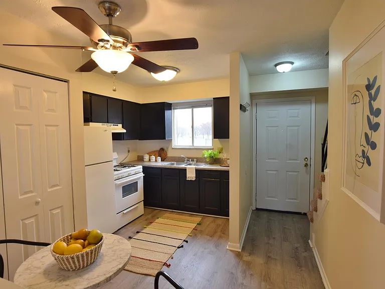 Kitchen, photos of townhouse while it was staged
