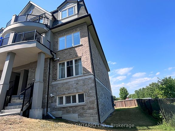 3rd image of 13 Eaton Park Ln #29