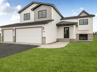 313 10th St S, Sartell, MN 56377