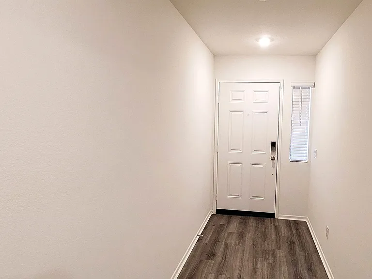 1238 Allegiance Ave — Photo 11
