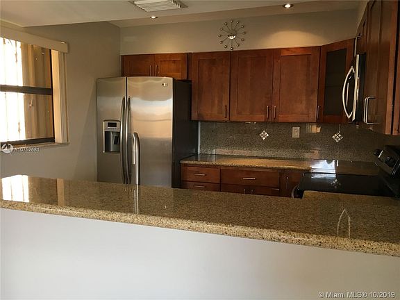 4th image of 10861 NW 7th St APT 23-19