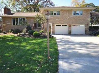 322 Dutch Ln, Pittsburgh, PA 15236